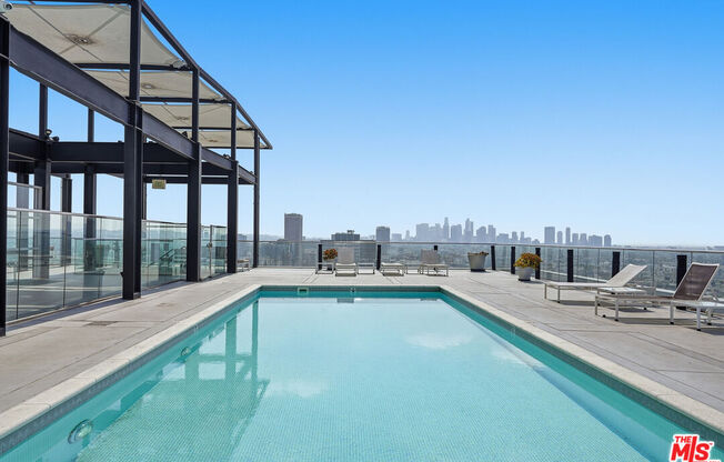 1 bed, 1 bath, 710 sqft, $2,400, Unit 1609