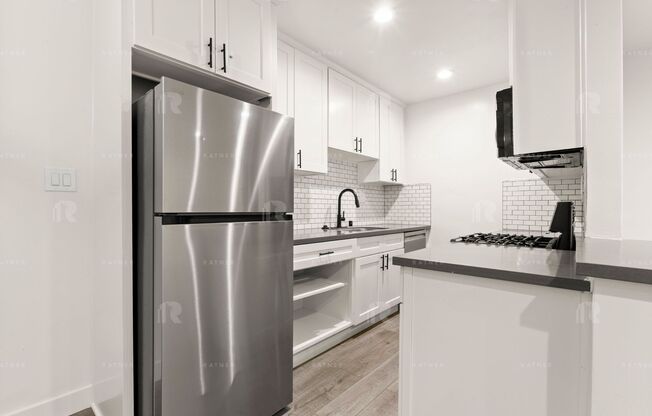 1 bed, 1 bath, $1,999, Unit Unit #09