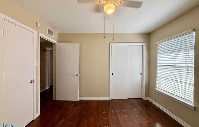 3 beds, 1 bath, $1,595