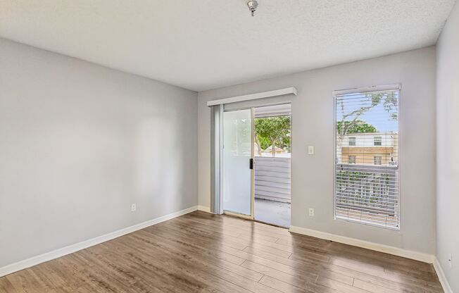2 beds, 1.5 baths, 850 sqft, $1,600