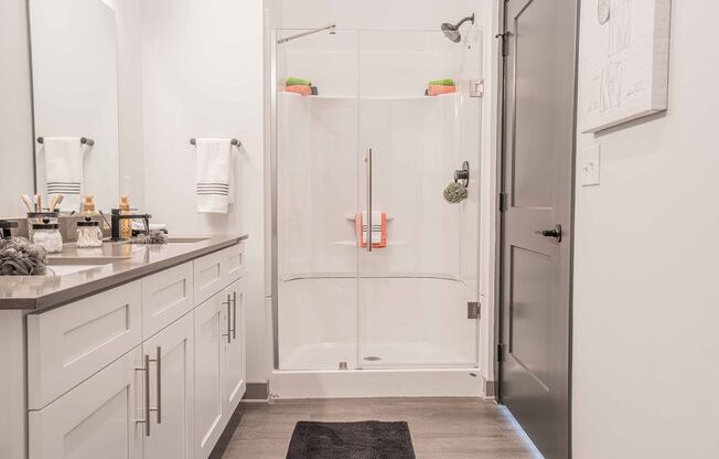 1 bed, 1 bath, 725 sqft, $1,610, Unit A111