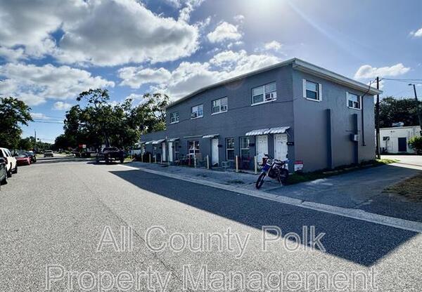7380 N 63 ST