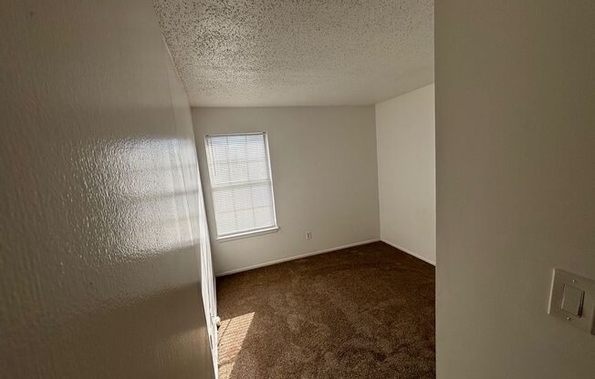 2 beds, 1 bath, $1,500