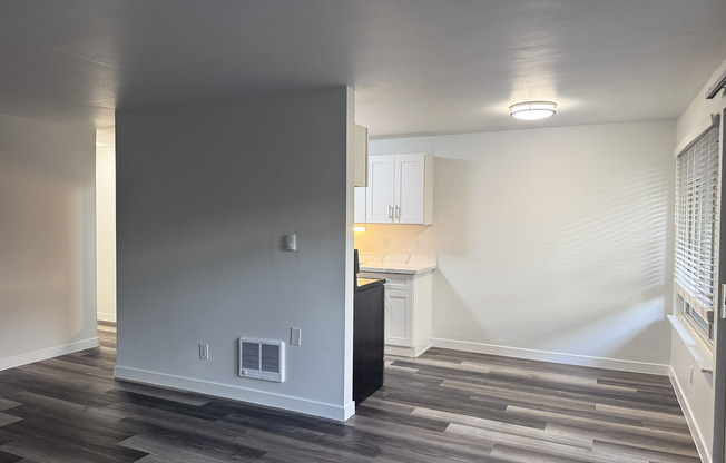 1 bed, 1 bath, 605 sqft, $1,530, Unit Unit 02
