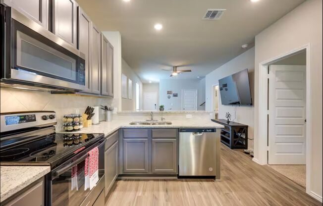 First Time Rental! 4 Bedroom 2 1/2 Bath ~Main Suite Downstairs