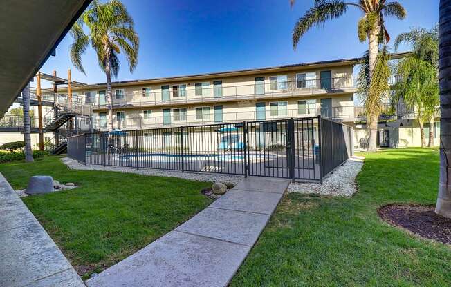 Moonraker apartments courtyard with pool