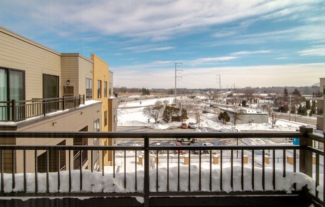 1 bed, 1 bath, 676 sqft, $1,575, Unit 412