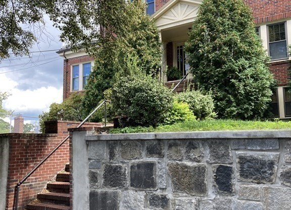 6 Highland Ave
