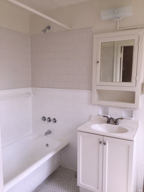 1 bed, 1 bath, 550 sqft, $1,525, Unit 213