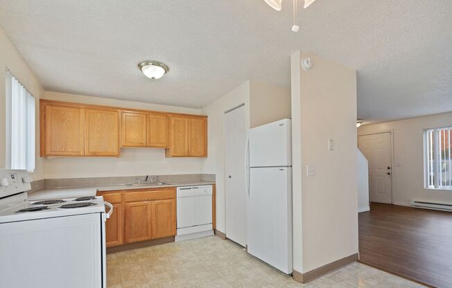 2 beds, 1 bath, 742 sqft, $1,445, Unit 3