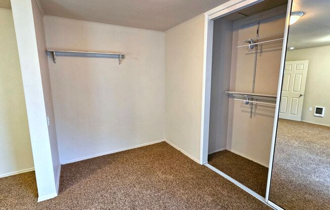 1 bed, 1 bath, 584 sqft, $995, Unit 4