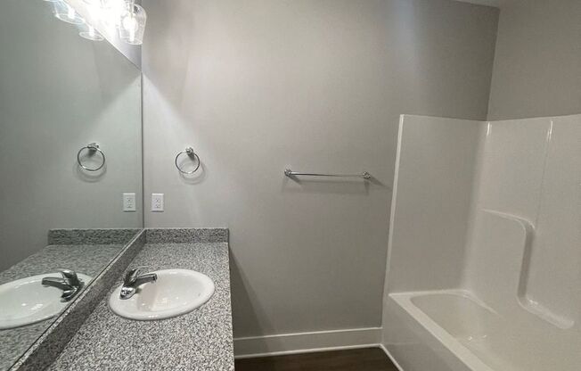 3 beds, 3.5 baths, 1,568 sqft, $2,385, Unit Unit 202