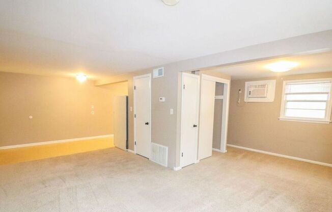 2102 Sloan