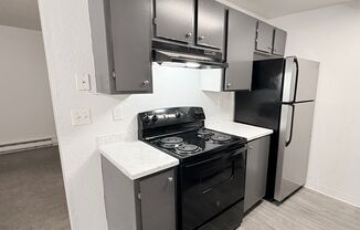 Redondo Terrace: Renovated Units, W/D in Unit, Private Balcony, Fireplace
