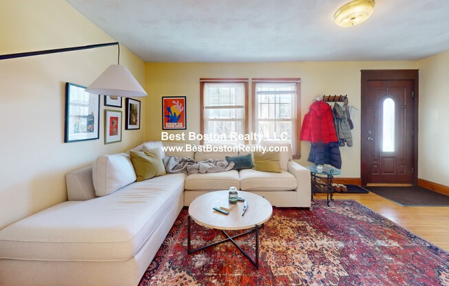35 Woods Ave