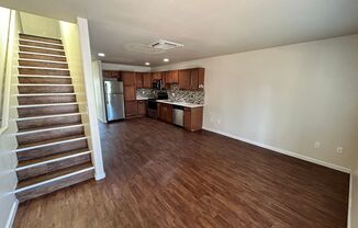 3 beds, 2.5 baths, 1,194 sqft, $1,595, Unit Unit 12