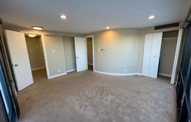 4 beds, 2 baths, 2,200 sqft, $4,500, Unit 1401