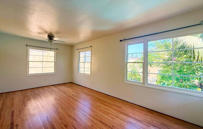 4821-23 Del Mar Ave