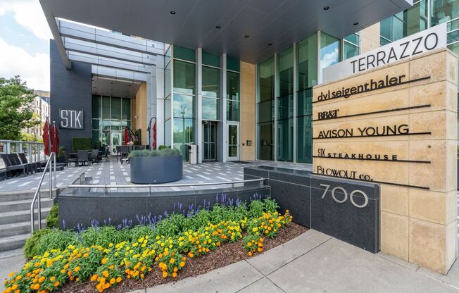 2 beds, 2.5 baths, $3,995, Unit Unit 809