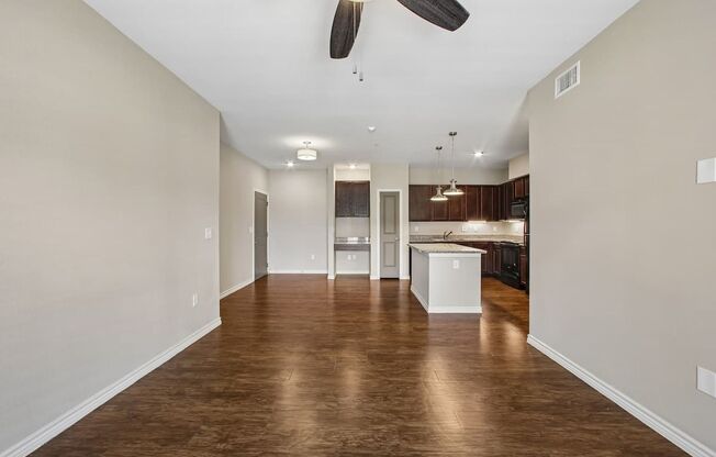 3 beds, 2 baths, 1,248 sqft, $1,959, Unit 918
