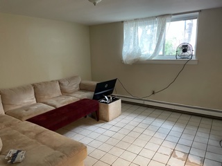 2 beds, 1 bath, $2,850, Unit 1