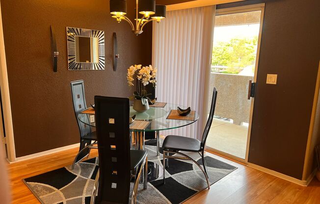 2 beds, 2 baths, $2,100, Unit # 2158