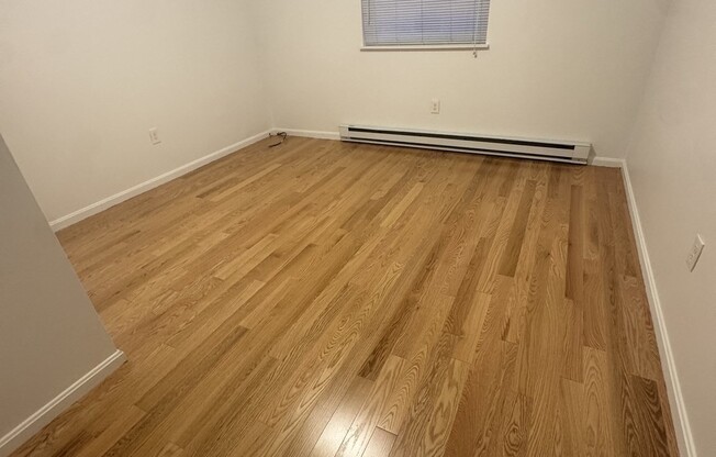 1 bed, 5.5 baths, 750 sqft, $2,100, Unit 1