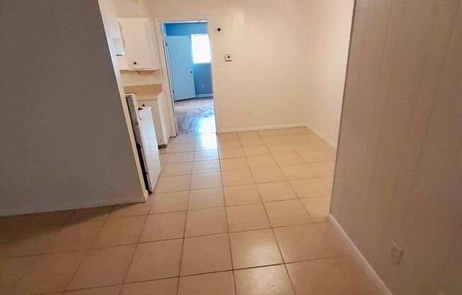 1 bed, 1 bath, 750 sqft, $669, Unit 17