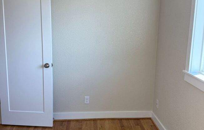 2 beds, 1.5 baths, 1,000 sqft, $1,895, Unit 04