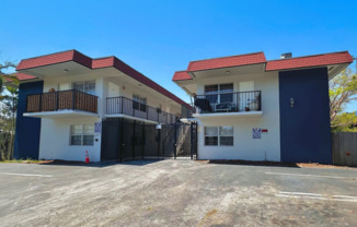 2025 Washington Street