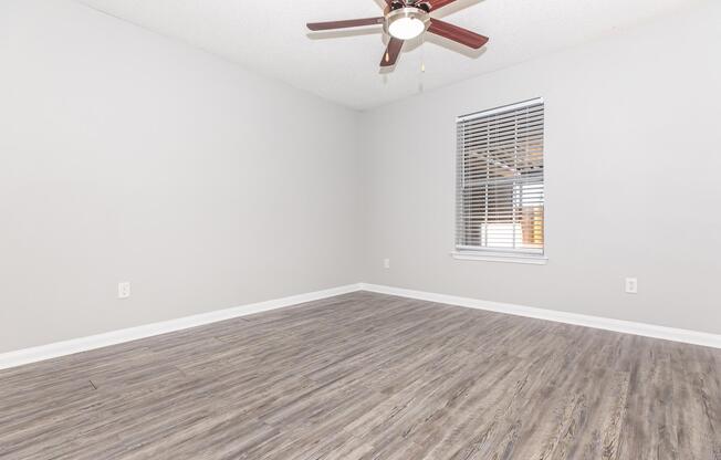 1 bed, 1 bath, 720 sqft, $1,080