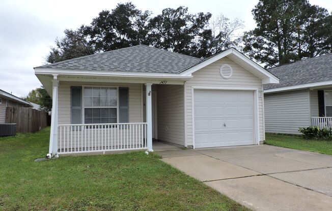 Nice patio home with easy access to schools, shopping & interstate!