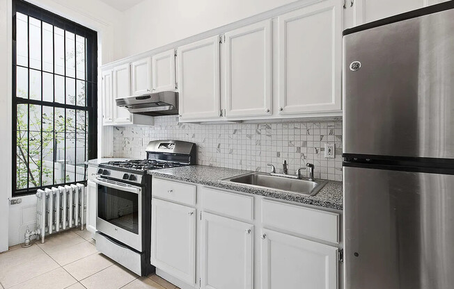 605 VANDERBILT AVE
