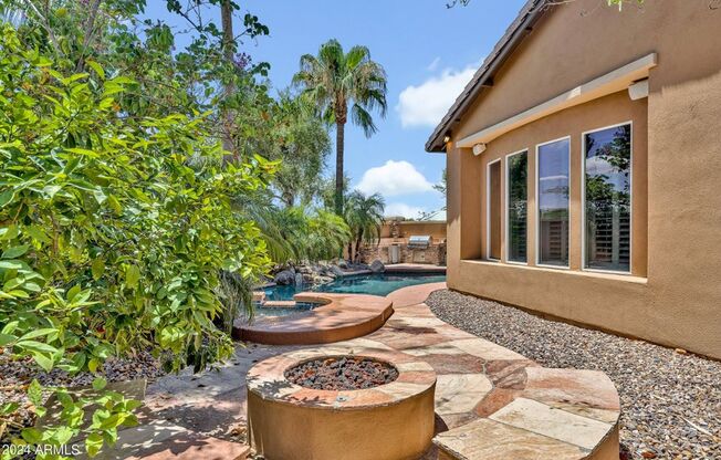 5 BEDROOM 3 BATH HIGH END CHANDLER HOME WITH POOL AND SPA SERVICE INCLUDED IN RENT