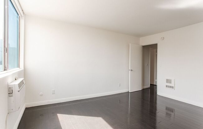 2 beds, 2 baths, 918 sqft, $3,795, Unit 110