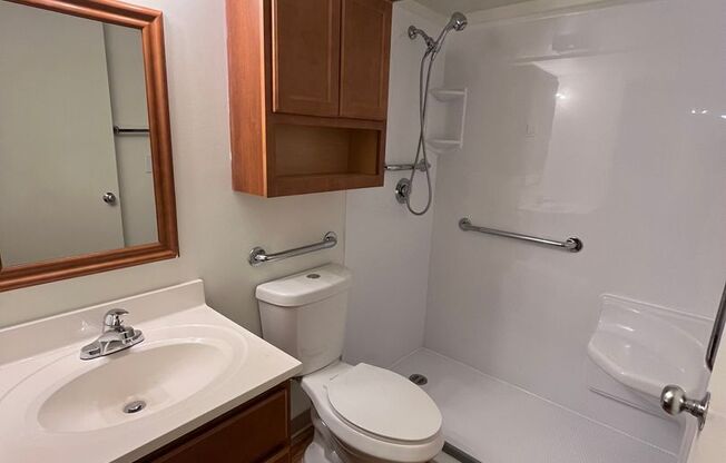 1 bed, 1.5 baths, 850 sqft, $1,295, Unit 118W
