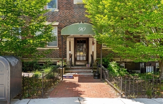 90 Bynner St