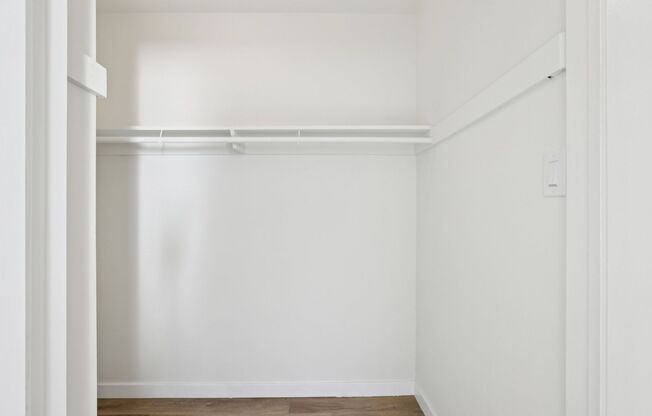 1 bed, 1 bath, 687 sqft, $2,095, Unit #16