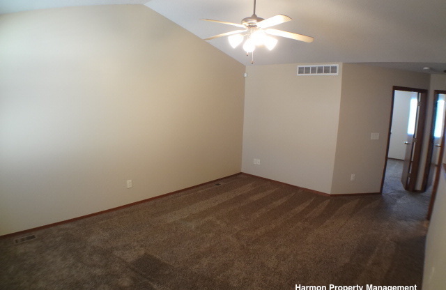 9928 E KINKAID CIR