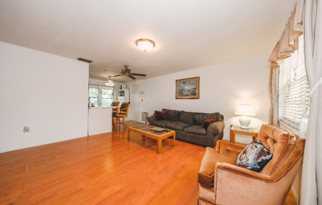408 Pinewood Ave