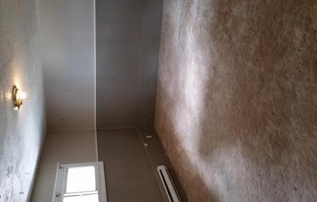 2 beds, 1 bath, 1,500 sqft, $1,200, Unit # 1