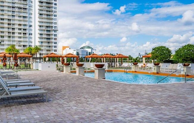 2 beds, 2 baths, $3,500, Unit # 1401 W