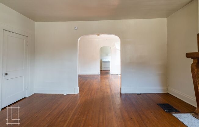 1 bed, 1 bath, $850, Unit 2188 N. High St Apt. 30