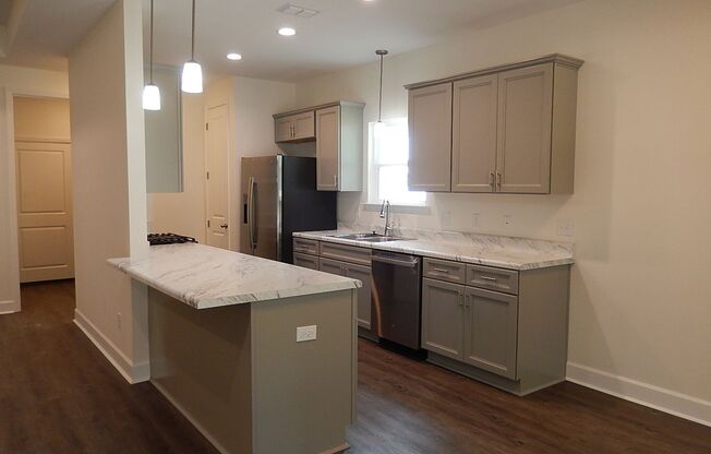 GORGEOUS Newer Construction 3/2 w/ Garage, Stainless Steel Appliances, & More! Avail July 1st for $2500/month!