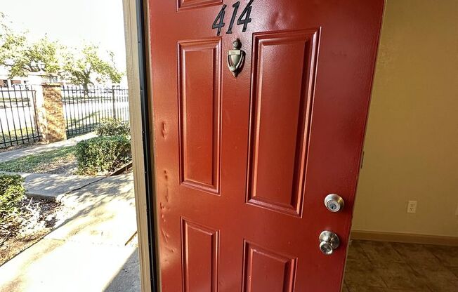 1 bed, 1 bath, 682 sqft, $905, Unit 414