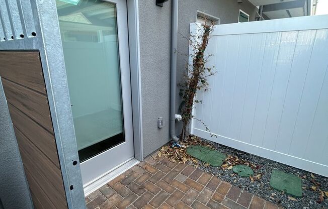 Studio, 1 bath, 286 sqft, $1,625, Unit 101