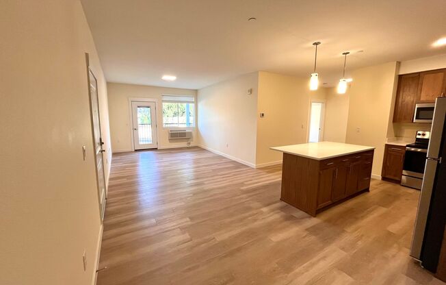 2 beds, 1 bath, $1,875, Unit A207