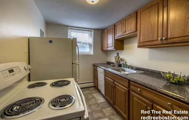 3 Brattle Dr.