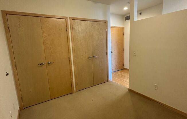 1 bed, 1 bath, 600 sqft, $950, Unit 213