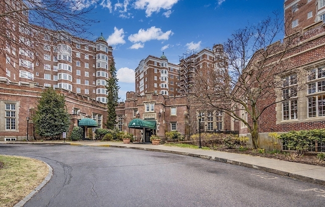 2 beds, 2 baths, 1,115 sqft, $3,900, Unit B309